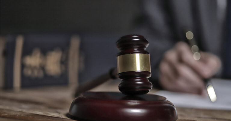 Activitatea in instate si parchete este blocata astazi intre orele 0800 si 1200 angajatii din Justitie