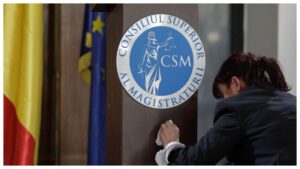 CSM Proiectul noii legi a salarizarii a fost initiat cu incalcarea flagranta a Constiutiei